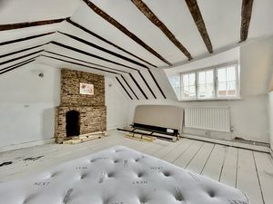 Photo 8- click for photo gallery